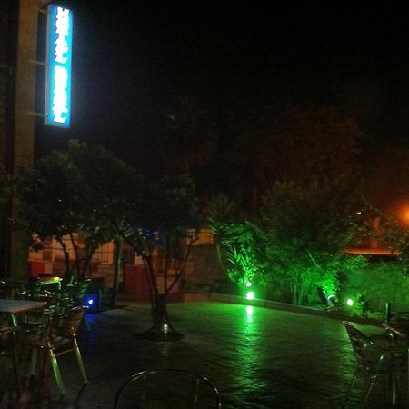 Hotel Rural Las Palmeras Мускес Экстерьер фото